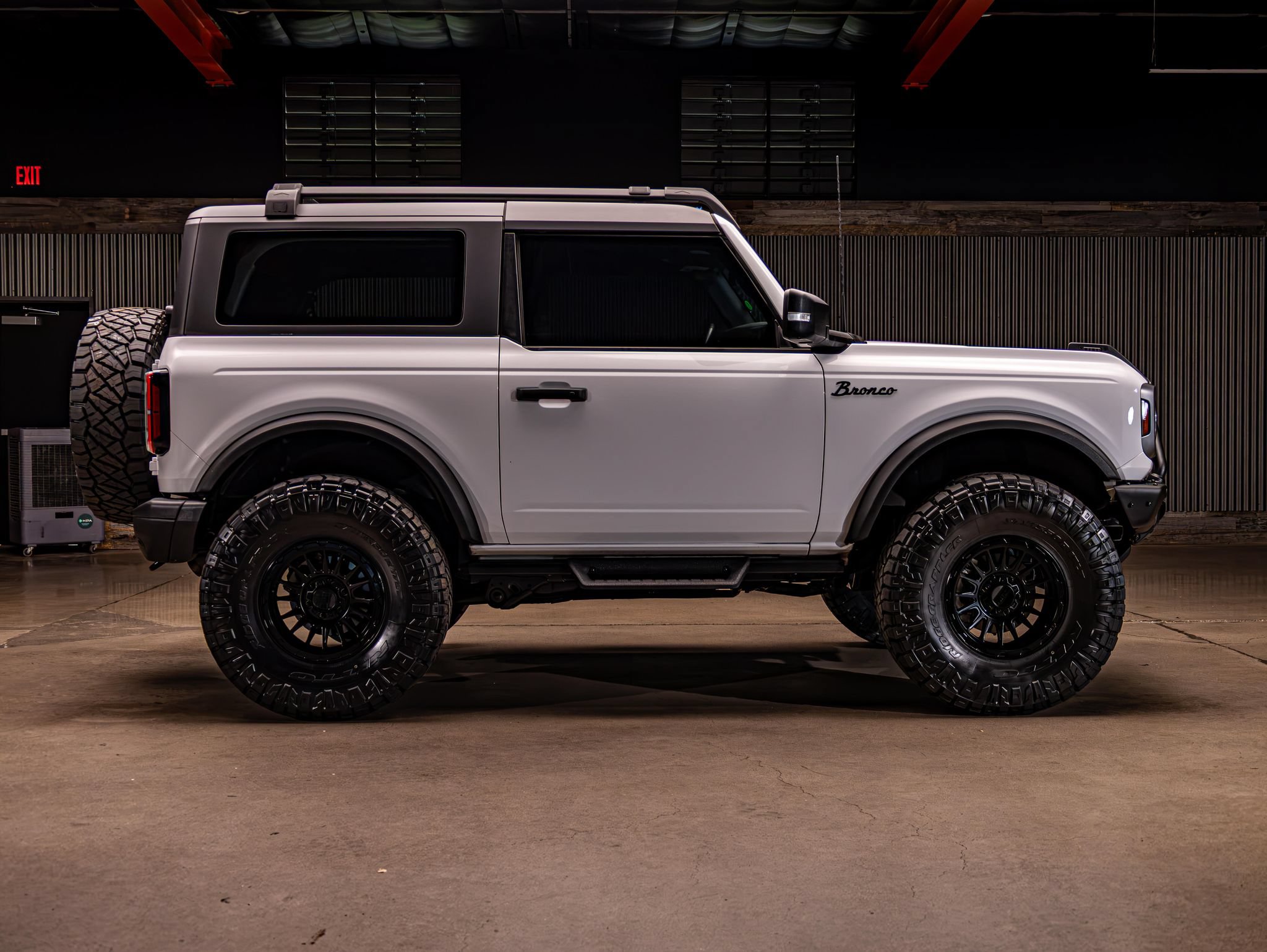 Used 2023 Ford Bronco Badlands AWD/4WD image 11