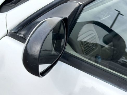Used 2001 Toyota Corolla CE FWD image 21