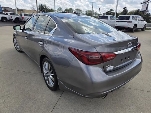 Used 2018 INFINITI Q50 Luxe w/ Essential Package (3.0T Luxe) image 5