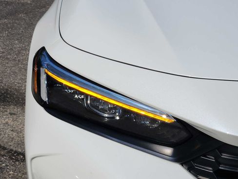 Certified 2026 Honda Civic LX image 9