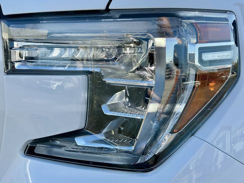 Used 2021 GMC Sierra 1500 AT4 image 8