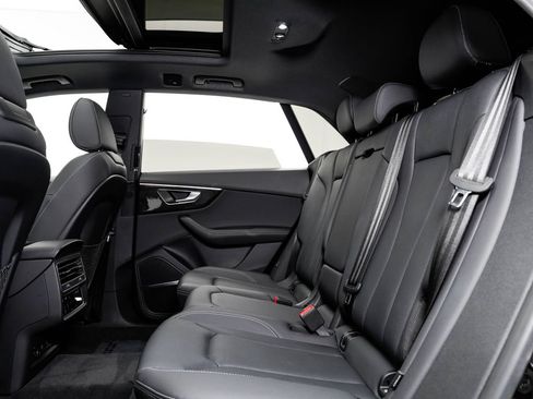 Certified 2024 Audi Q8 Premium Plus w/ Premium Plus Package AWD/4WD image 25