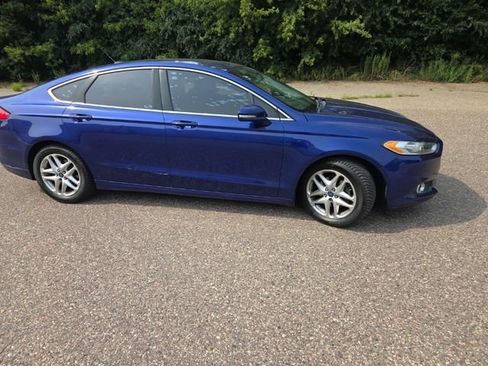 Used 2013 Ford Fusion SE FWD image 21