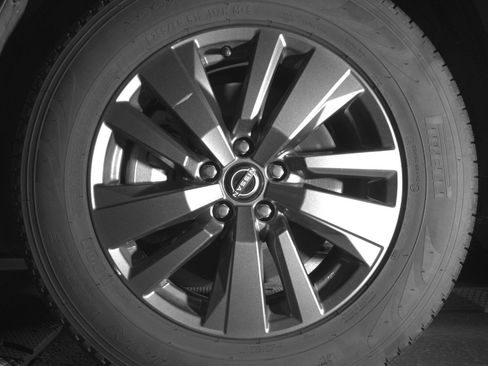 Used 2025 Nissan Pathfinder SV image 12