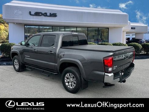 Used 2018 Toyota Tacoma SR5 image 3