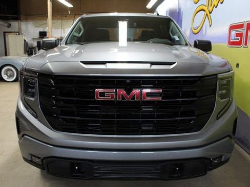 New 2026 GMC Sierra 1500 Elevation AWD/4WD image 2