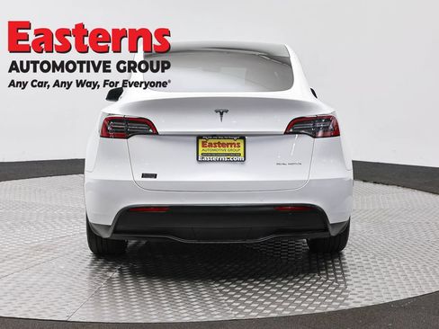 Used 2021 Tesla Model Y Long Range AWD/4WD image 6