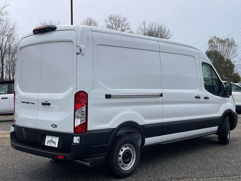 New 2026 Ford Transit 250 148 Medium Roof RWD image 3