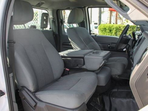 Used 2016 Ford F250 XL w/ Power Equipment Group image 34