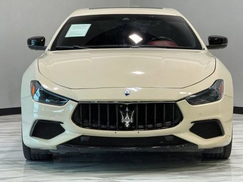 Used 2022 Maserati Ghibli Modena RWD image 3