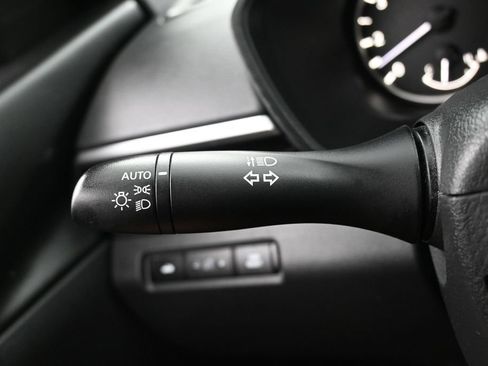 Used 2020 Nissan Altima 2.5 S AWD/4WD image 14