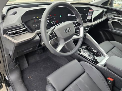 New 2025 Audi Q5 Premium Plus image 19