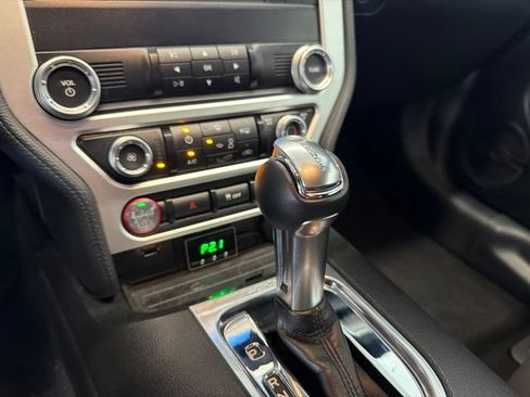 Used 2019 Ford Mustang GT RWD image 21