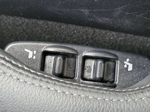 Used 2025 Nissan Z Performance w/ Floor Mat Package RWD image 30