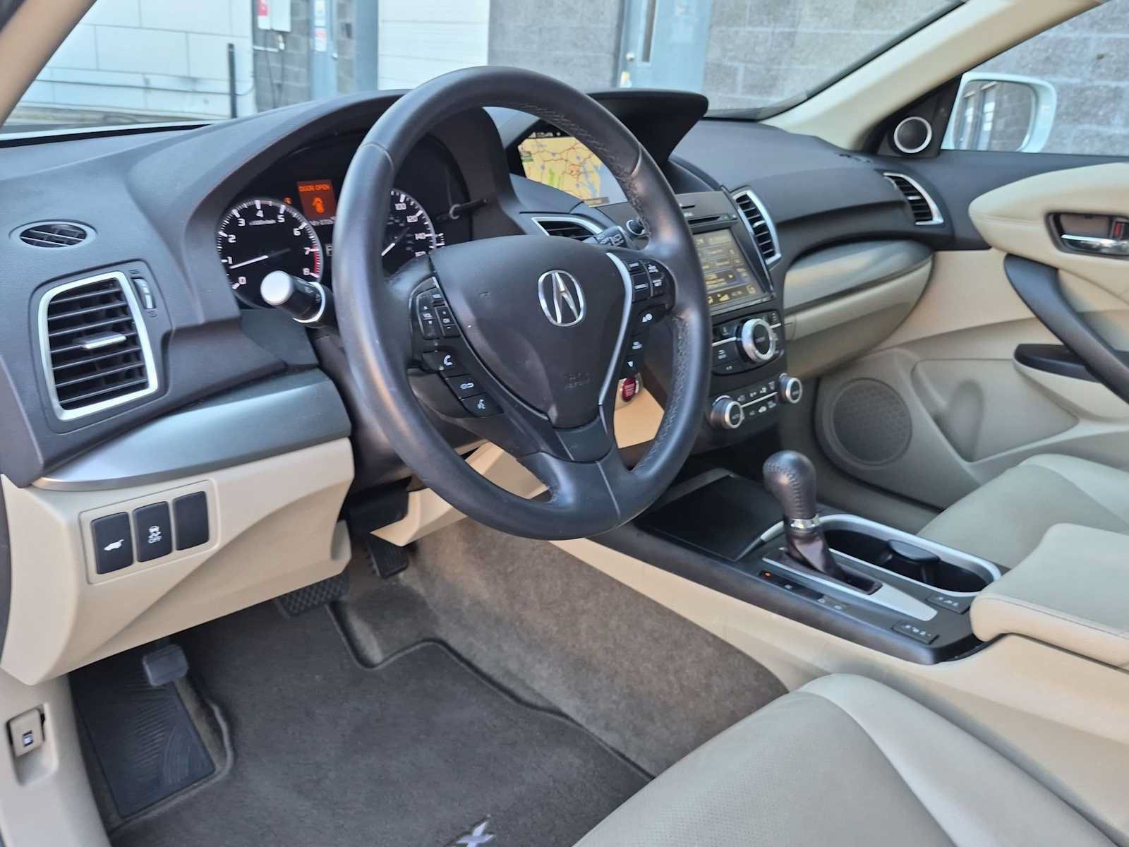 Used 2017 Acura RDX w/ Technology Package AWD/4WD image 10