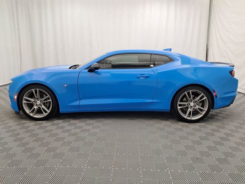 Used 2022 Chevrolet Camaro LT w/ RS Package image 7
