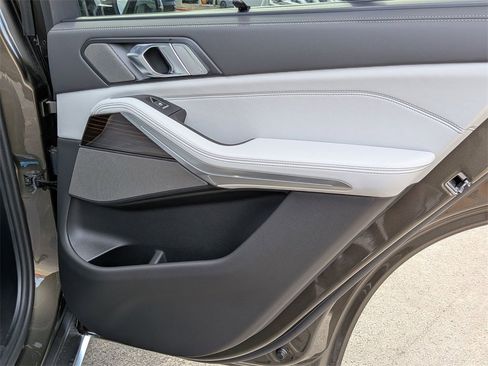 New 2026 BMW X5 xDrive40i image 35