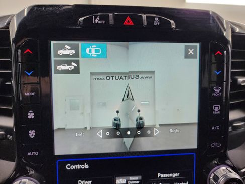 Used 2021 RAM 2500 Laramie w/ Night Edition image 16