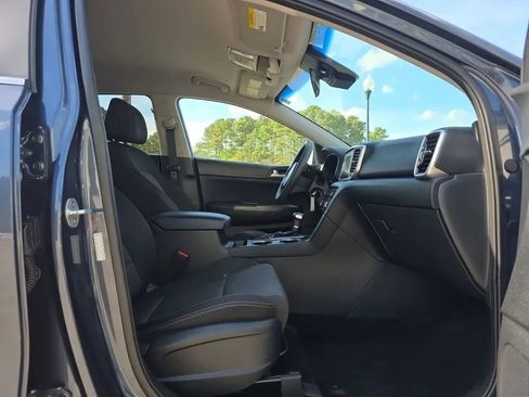 Used 2020 Kia Sportage LX image 42
