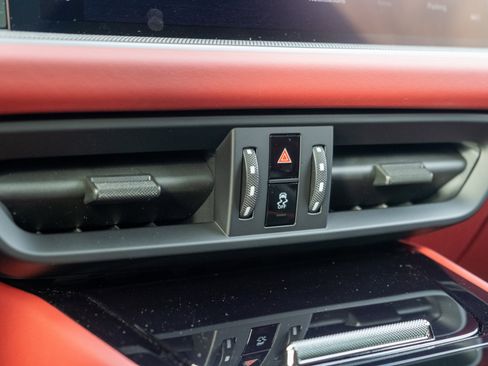 New 2026 Porsche Cayenne image 23