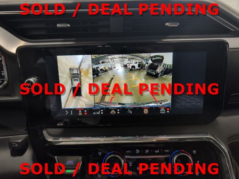 Used 2025 GMC Sierra 1500 Denali w/ Denali Reserve Package AWD/4WD image 15