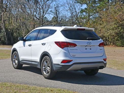 Used 2017 Hyundai Santa Fe Sport image 3