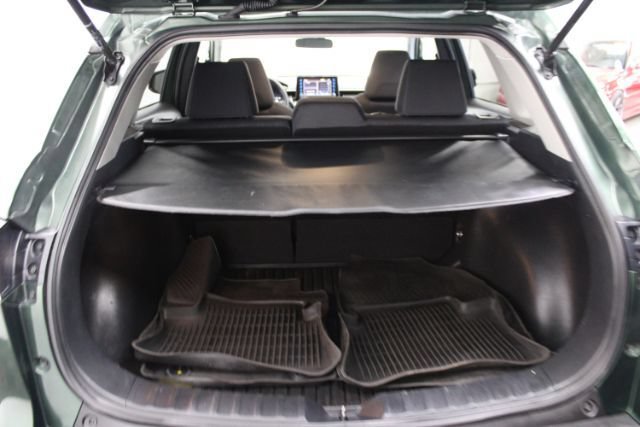 Used 2022 Toyota Corolla Cross LE w/ Moonroof Package FWD image 25