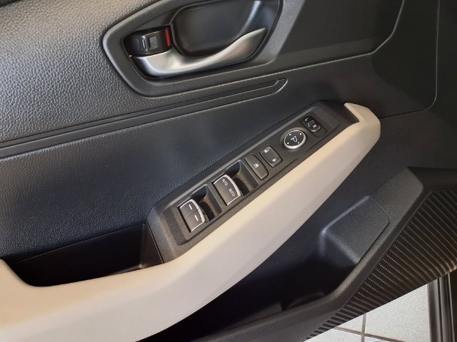 Certified 2025 Honda Accord LX image 15