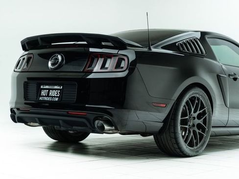 Used 2013 Ford Mustang GT Premium image 14