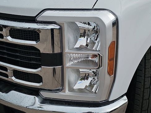 New 2025 Ford F350 XL w/ XL Chrome Package image 34