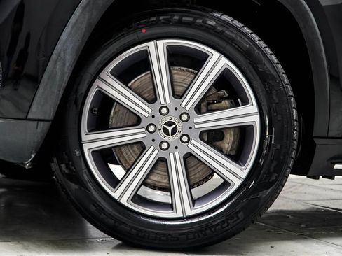 Used 2021 Mercedes-Benz GLS 450 4MATIC image 3