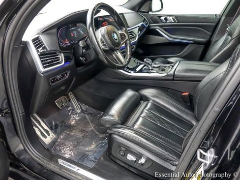 Used 2021 BMW X5 M50i AWD/4WD image 13