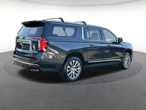 Used 2022 GMC Yukon XL Denali w/ Denali Premium Package AWD/4WD image 6