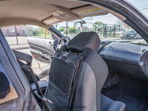 Used 2006 Nissan 350Z Coupe w/ (N93) Cargo Convenience Pkg RWD image 23