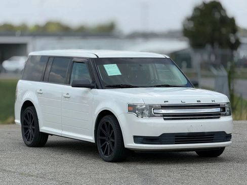 Used 2014 Ford Flex SE image 1