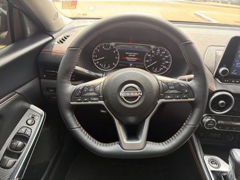 Certified 2025 Nissan Sentra SR w/ SR Premium Package FWD image 10