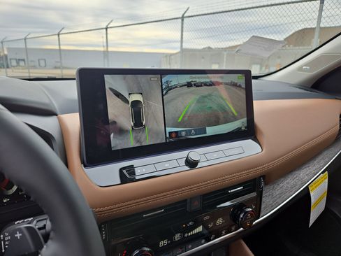 New 2026 Nissan Rogue Platinum w/ Tech Package image 26