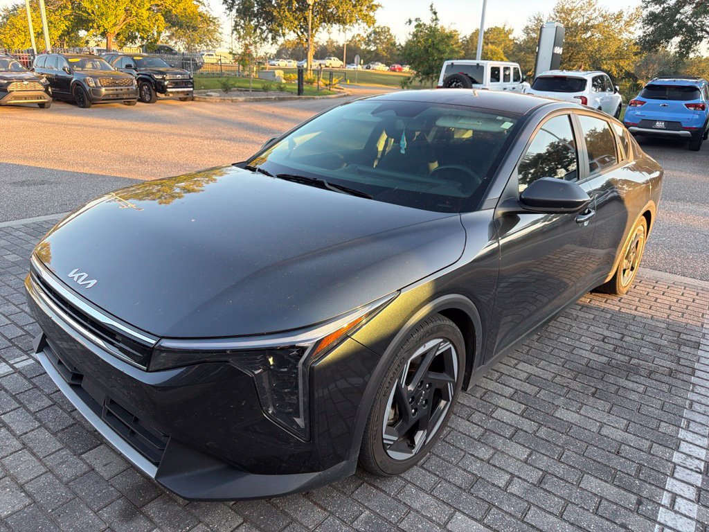 Used 2025 Kia K4 EX FWD image 3