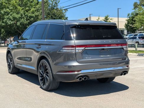 Used 2023 Lincoln Aviator Reserve w/ Equipment Group 201A RWD image 4