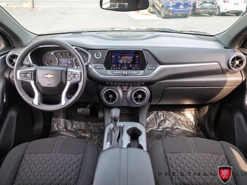 Used 2021 Chevrolet Blazer LT AWD/4WD image 32