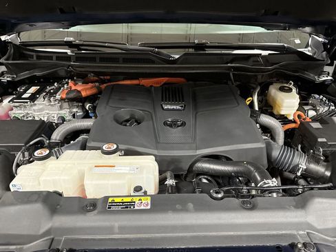 Used 2023 Toyota Tundra Limited w/ Power Package AWD/4WD image 25