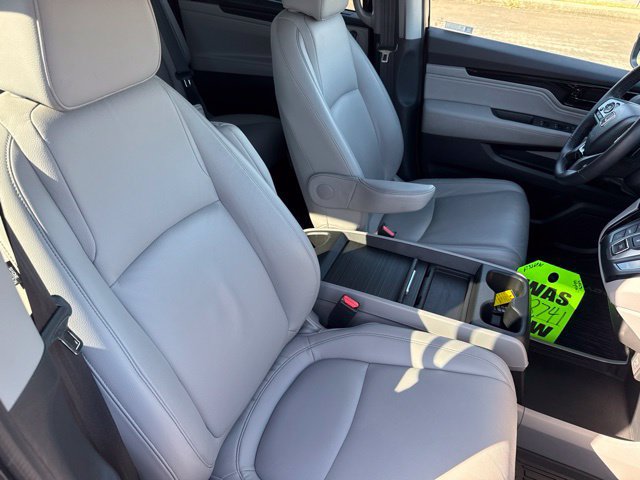 Used 2023 Honda Odyssey Touring image 16