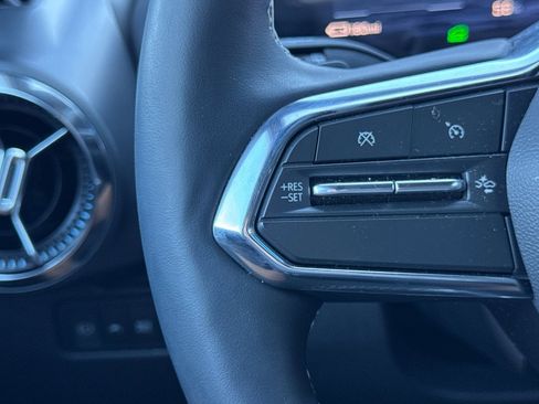 Used 2026 Chevrolet Equinox EV LT image 35