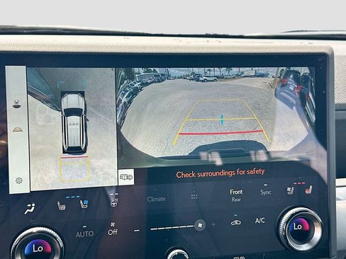 Used 2024 Lexus GX 550 w/ Cold Area Package AWD/4WD image 14
