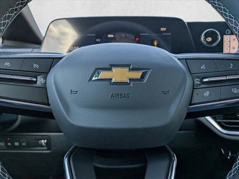 New 2026 Chevrolet Equinox EV LT image 14