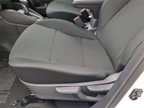 New 2025 Nissan Kicks Play S image 15