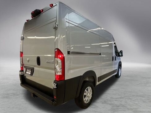 New 2025 RAM ProMaster 1500 w/ Quick Order Package 22G SLT image 9
