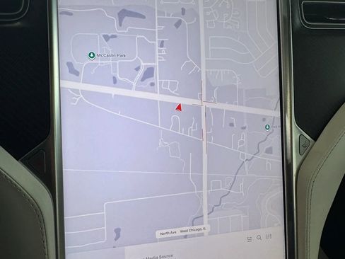 Used 2017 Tesla Model X 100D image 27