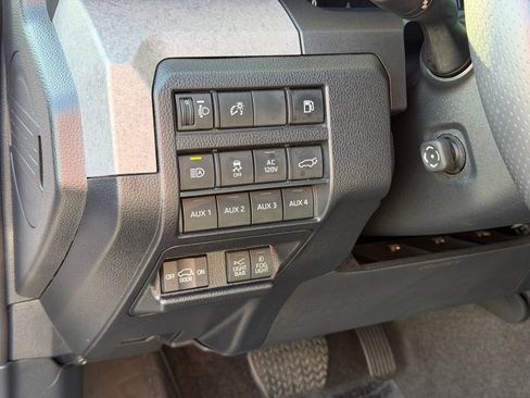 Used 2025 Toyota 4Runner Trailhunter AWD/4WD image 17