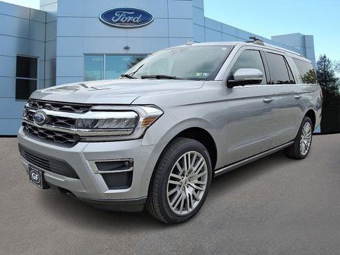 Certified 2022 Ford Expedition Max Limited image 3